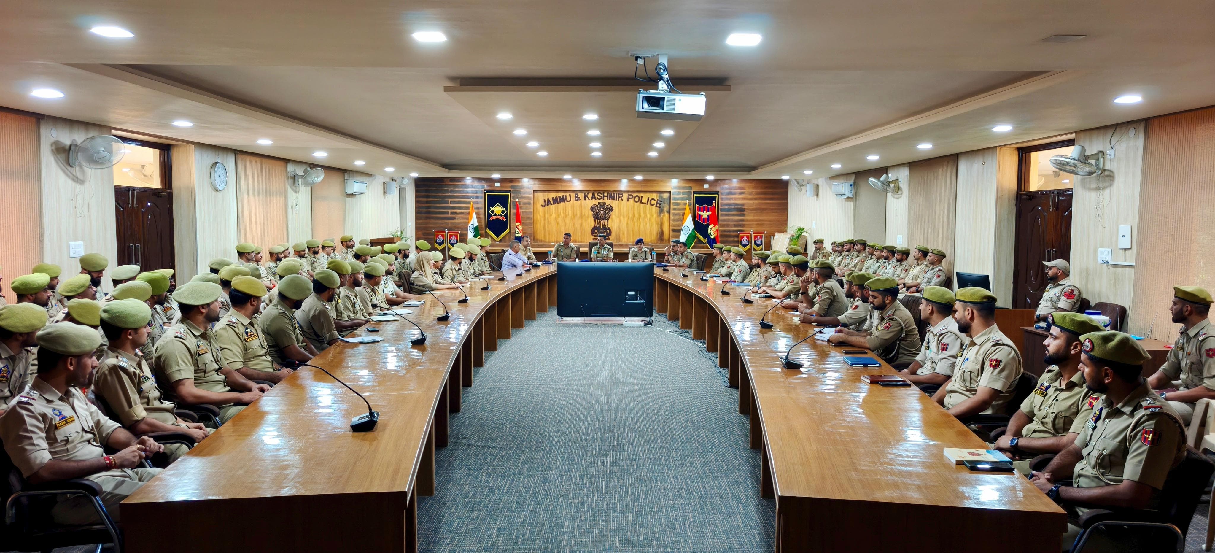 'SSP Jammu chairs meeting with 2024-Batch PSIs'