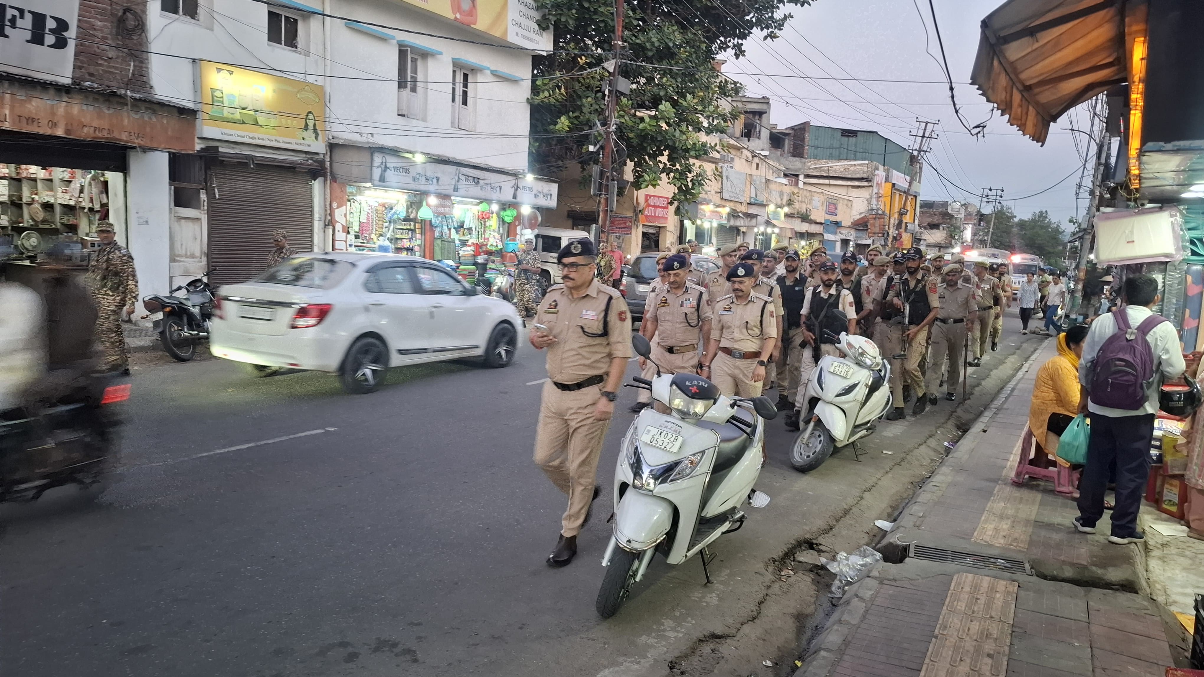 'IGP Jammu leads Road March in Jammu'