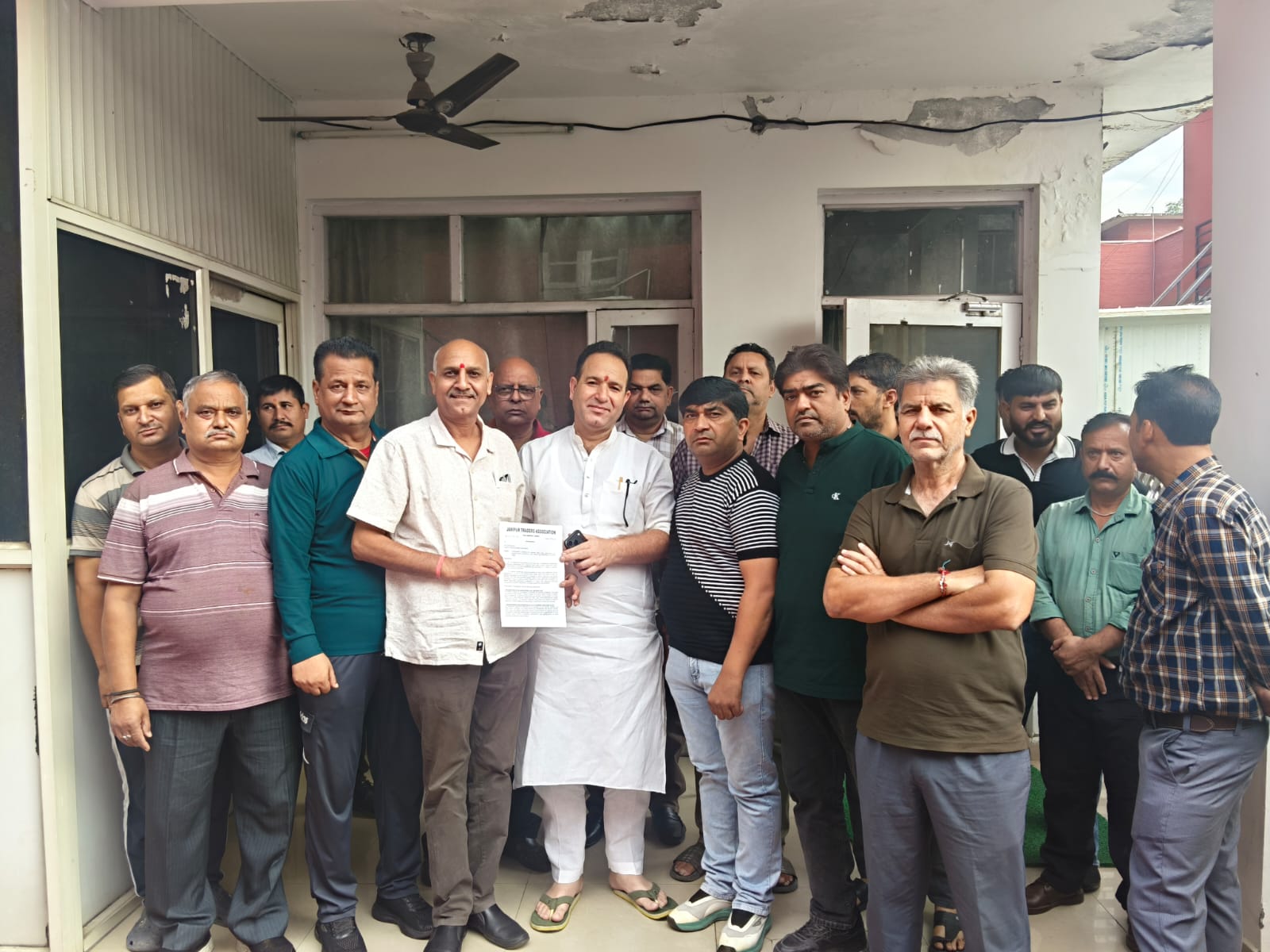  Traders from Amphalla to Roop Nagar Oppose Proposed Flyover; Meet LoP