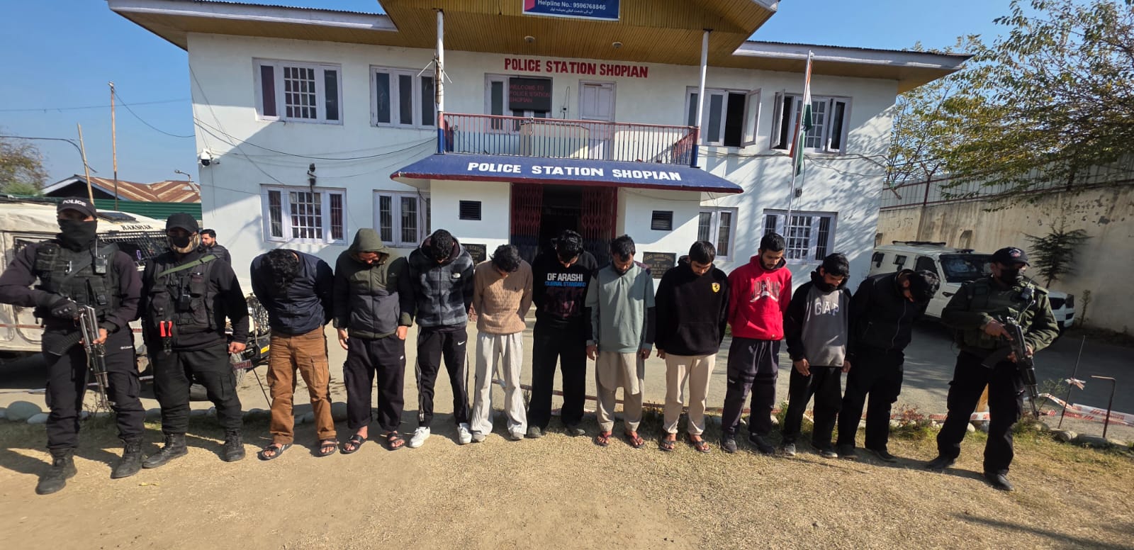 Shopian Police Busts Jail-Linked LeT TRF Terror Funding Module - 10 Terror Associates Arrested